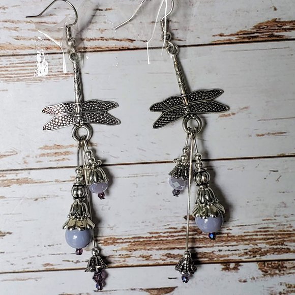 The Girl With Kaleidoscope Eyes Jewelry - Dragonfly Floral Earrings